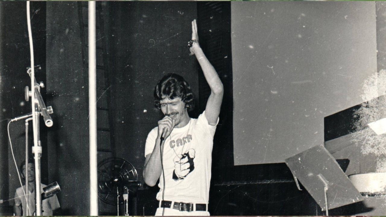 Mauro Alvarenga vence o 3º Festival de MPB em 1974
